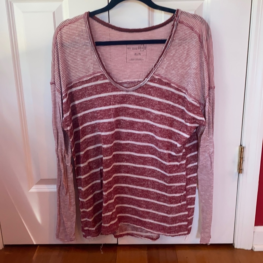 Red & white striped loose knit V neck sweater